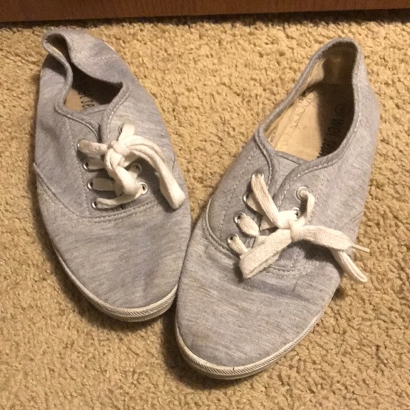 Sneakers - Picture 1 of 1